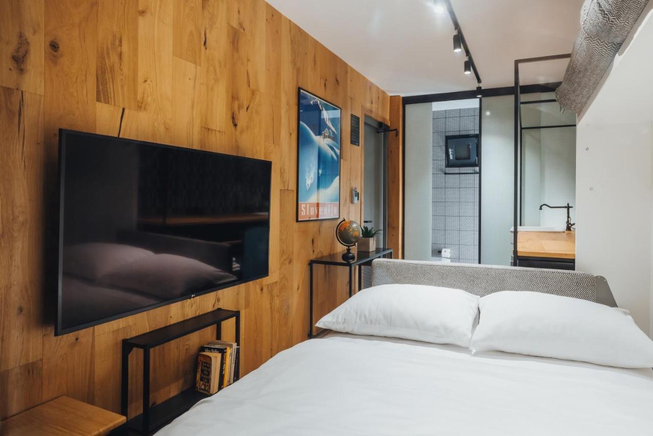 City Glamping By One66 Hotel ลูบลิยานา ภายนอก รูปภาพ